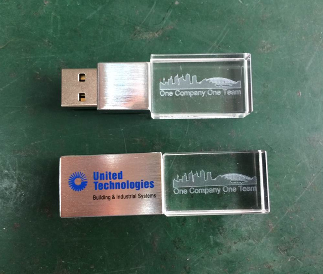 水晶U盤—國外禮品公司定制3D內雕水晶禮品U盤  3D內雕水晶U盤工廠